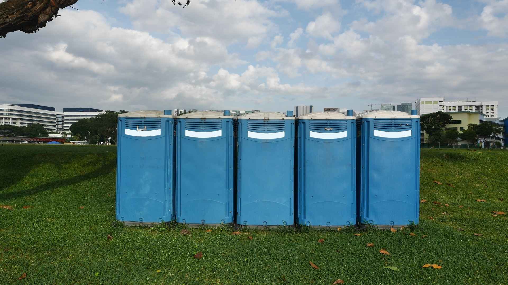 Porta Potty Rental